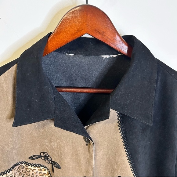 Vintage Tanjay | Floral Leopard Print Button Down | Long Sleeve | Size L - Picture 7 of 9